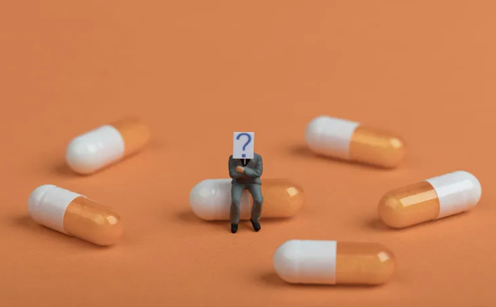 药品与基本药物区别，基本药物怎么实现集中采购的？